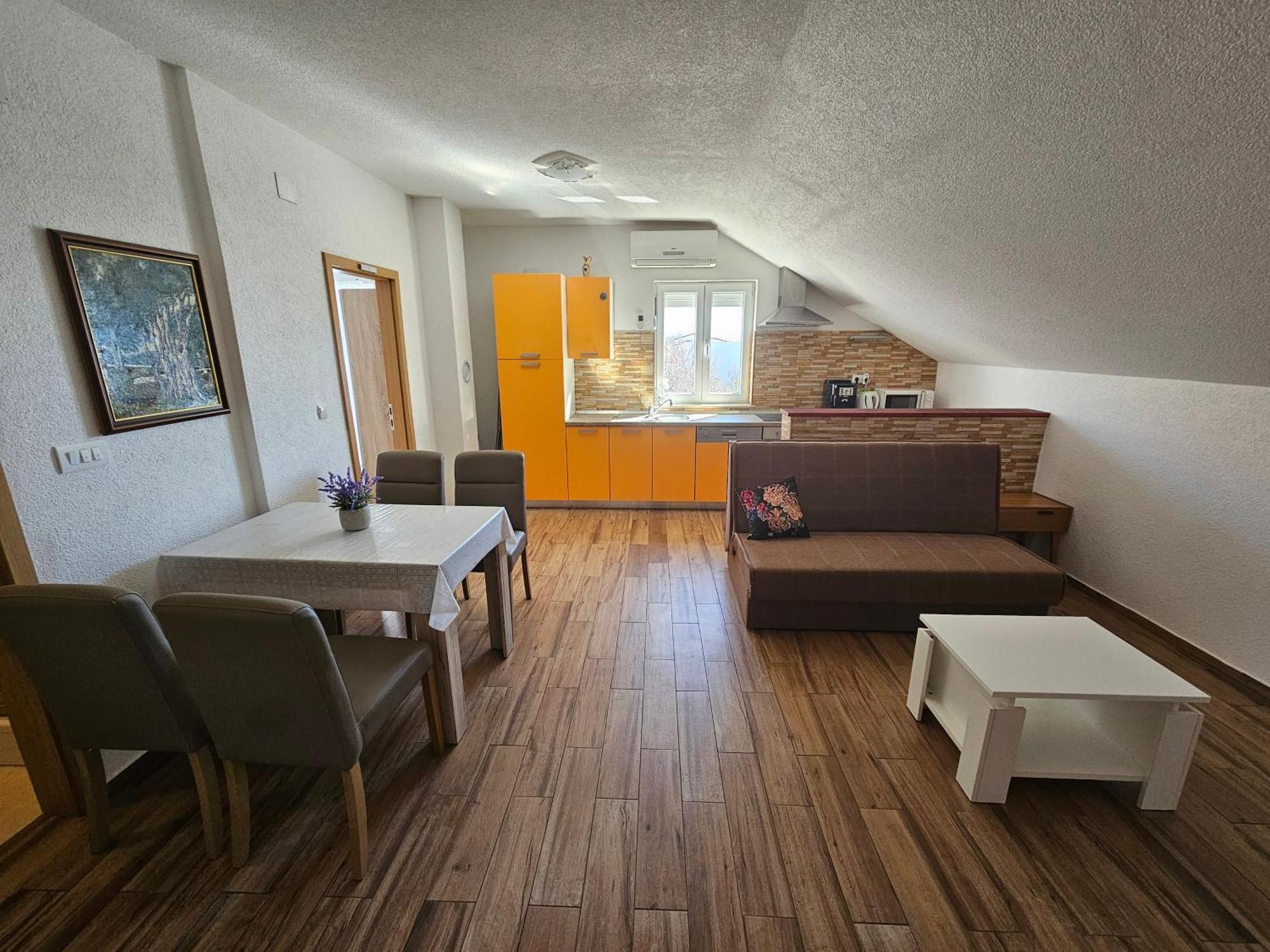 Apartments Lujic Цриквеница Экстерьер фото